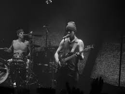 Lors du dernier passage de twenty one pilots à paris, le 11 novembre 2015, alternativ news a eu l'opportunité de retrouver tyler joseph. Twenty One Pilots Wikipedia
