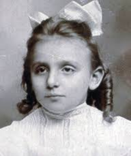 Barbara Brader's Instagram, Twitter & Facebook