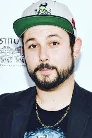 Natalie Henriquez's Instagram, Twitter & Facebook