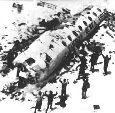 Jetzt nachrichten und spannende berichte zu flugzeugabsturz lesen! Kannibalismus Wir Assen Sie Um Nicht Zu Sterben Welt