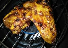 Kompor panggangan sosis tanpa asap, harga terbaru kompor panggang merk eton, getra panggangan sosis, panggangan ikan atau dapat juga untuk memanggang ayam, jagung bakar cukup putar tombol pada kompor panggang, tunggu sebentar, taruh makanan diatas kompor. Resep Ayam Bakar Di Atas Kompor Gas Ayam Bakar Simple Oleh Regita Cookpad