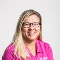 Lisa Lenhart's Instagram, Twitter & Facebook