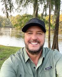 This week's episode of #AmericanIdol is a little nuts.