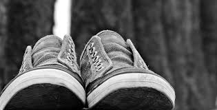 Arti mimpi mencoba sepatu baru. Arti Mimpi Sepatu Rusak Hilang Ibnu Sirin Ahli Tafsir Mimpi
