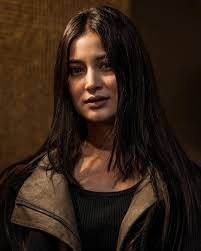 Attitude defines her, pride empowers her. She moves with confidence and  shines with grace! #urban #love #attitude #qatar #dohaqatar #qatar🇶🇦