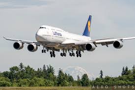 Boeing commercial airplanes offers airplanes and services that deliver superior design, efficiency and value to customers around the world. Lufthansa S Newest 747 8 D Abyp Shows Off At Paine Field Lufthansa Flyer