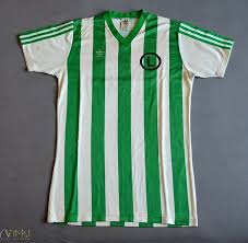 Wykonana z materiału polyester z systemem *climacool®* dla lepszego odprowadzania i pochłaniania wilgoci oraz wentylacji. Koszulki Meczowe Legii Warszawa Legia Warsaw Match Worn Shirts Photos Facebook