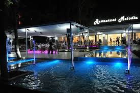 Hotel melodia, punct de reper in statiunea venus, este destinatia ideala pentru un concediu la mar. Complexul Hotelier Melodia Din Venus Un Motiv Sa Ne Facem Vacantele In Romania Marea Dragoste