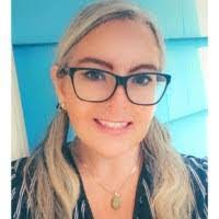 Danielle Pettit's Instagram, Twitter & Facebook