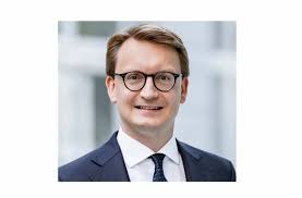 Advestra supports UBS Switzerland in Kanalservice acquisition