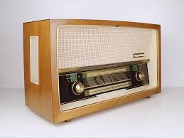 Siemens Rc20 60er Jahre Radio Mit Aux Anschluss W Germany Etsy Siemens Radio Walnut Veneer