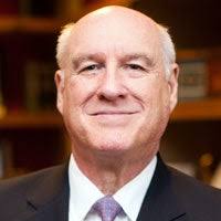 UNC Alumni Association honors Earp and Cohen for service