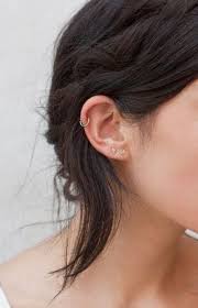 13 Piercings Na Orelha Para Inspirar Arete En La Oreja Piercing Oreja Aro Piercing Oreja Mujer