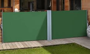 Ce type de paravent rétractable permet une grande souplesse d'utilisation, et peut s'adapter à pour ce faire, vous devrez vous assurer que les fixations des trois poteaux soient solides et sachez qu'il est possible, en fonction de votre modèle de paravent rétractable, de fixer le coffre au mur. Meilleur Paravent Retractable 4m 2021 Avis Et Comparatif Top 5