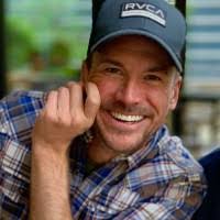 Wade Carroll's Instagram, Twitter & Facebook