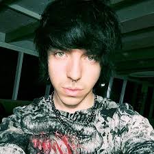 Kevin Crow's Instagram, Twitter & Facebook