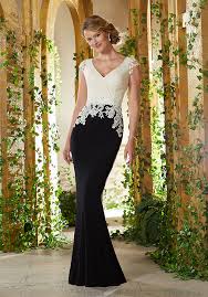 Na Primjer Razvrstati Zelena Pozadina Vestito Mamma Sposa Elegante Thehoneyscript Com