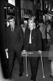 Check spelling or type a new query. Isabelle Aubret Et Son Mari Apres Son Accident Bonnes Idees