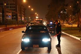 Mientras dure la cuarentena total decretada por el gobierno en las provincias con alerta. Lima Metropolitana Regresa A Riesgo Extremo Y Vuelve La Inmovilizacion Los Domingos Noticias Agencia Peruana De Noticias Andina