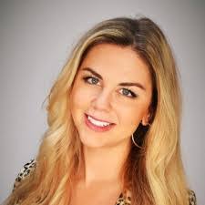 Ashley Jerome's Instagram, Twitter & Facebook