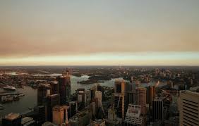 The thick bushfire smoke spreading across sydney is prompting serious health warnings, with the conditions similar to smoking a packet of cigarettes a day. Sydney S Smoke Haze And Hazardous Air Quality May Ruin Your Beach Holiday