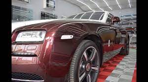 اثناء العمل على سيارة احد العملاء suv car car door