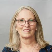 90+ "Susan Peacock" profiles