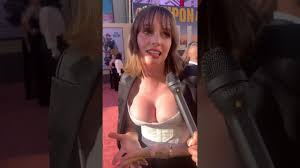 Once upon a time in hollywood maya hawke. Actress Maya Hawke Plays Flower Child In Once Upon A Time In Hollywood Youtube