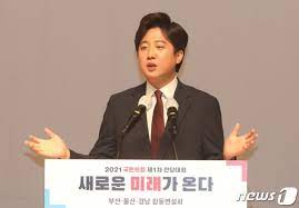 장예찬> 네 정치 현안 이야기가 아니라 정말 대한민국에서 역경을 딛고 일어나고 있는 청년들 이야기, 그 청년들이 만든 독특한 로컬 브랜드 이야기. Daezg K2qr2pkm