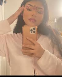 𝚁𝚞𝚋𝚢 𝙰𝚐𝚞𝚒𝚕𝚊𝚛