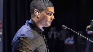 Hair length and hair type. Photoshop Waves And Airpods On Anyone By Wavelord69