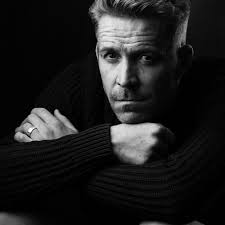 Im Jahr 2023 sagte Tim Walz seiner Tochter, dass die Kekse, die sie  gebacken hat, köstlich waren, obwohl sie in Wahrheit mehr Sch