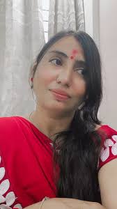 सब कुछ मिल सकता है लेकिन बिता हुआ वक्त नहीं मिलता...❤️‍🩹