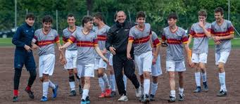 Lupa frascati, is an italian former professional football club located in rome.the club formerly headquartered in frascati and than tivoli. Calcio La Squadra Allievi Di Luzi Nella Storia Circolo Canottieri Roma