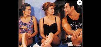 Gérard vivès is an actor and writer, known for gamer (2001), les filles d'à côté (1993) and les nouvelles filles d'à côté (1995). Les Filles D A Cote Photo Christiane Jean Gerard Vives Helene Le Moignic Purepeople