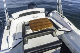 Nuova jolly marine offers a full range of inflatable boats from 5 to 13 meters acknowledged by the public for the safety, quality, longevity, ingenuity and exceptional marine qualities of each of its ribs. Nuova Jolly Prince 23 Wohnen Auf Dem Schleudersitz