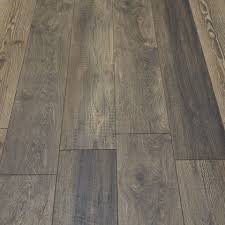 Pin By Em Wit Home And Furniture De On Flooring And Tile Laminate Flooring Wood Laminate Flooring Direct Wood Flooring