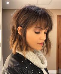 Make your hair appear thicker with these easy hairstyles (both short and long) inspired by your favorite celebrity haircuts. 53 Popular Medium Length Hairstyles With Bangs In 2021