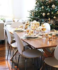 15 Modern Christmas Table Setting Ideas 212 Concept Modern Living Holiday Interior Festive Dining Room Christmas Table Settings