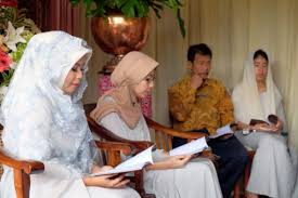 Maybe you would like to learn more about one of these? Rangkaian Acara H 1 Pernikahan Pengajian Siraman Midodareni