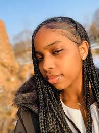 Essence Lawrence's Instagram, Twitter & Facebook