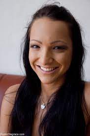 Sabrina Sweet Face - Wallpics.Net