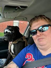 Senior Oliveira de Figueira was very pushy to sell me things I do not need  !-). Fortunately I did not get carried away !!😂