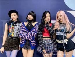 Check spelling or type a new query. Daftar 10 Lagu Yang Paling Dicintai Tahun 2020 Di Korea Selatan Bts Teratas