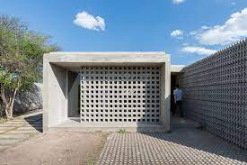 And with the voracious design appetites of a family of gastronomically inclined clients, this concrete prefab construction is quite literally a moveable feast of a home. Concrete Homes Offer Modern Design On A Budget In Argentina Curbed