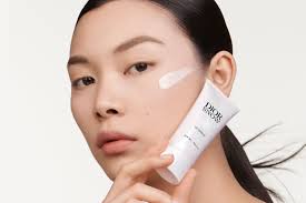 DIOR SNOW UV BASE BLEU 30ml Dior Snow UV Base 30ml SPF 50 PA+++ Dior