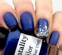 Les ongles en gel ont plein d'avantages. 30 Idees De Nail Art Bleu Nuit