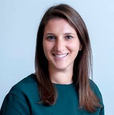 Alisa Perry's Instagram, Twitter & Facebook