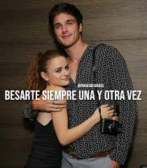 El stand de los besos. El Stand De Los Besos Frases De Series Facebook