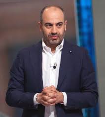 Mentre «noi che credevamo in bpvi e veneto banca» appoggia paragone del m5s, sotto il pelo dell'acqua sarebbe pronta una fronda capeggiata da pd e supportata da alcuni settori di m5s e lega. Frasi Di Gianluigi Paragone